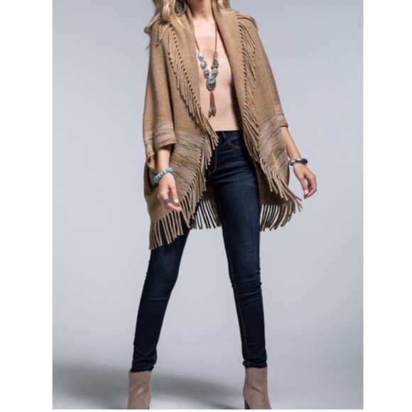 Ruggine Boho Cardigan with Fringe - Picture 7 of 8